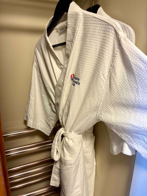 PICグアムにパジャマは無い。バスローブのみ