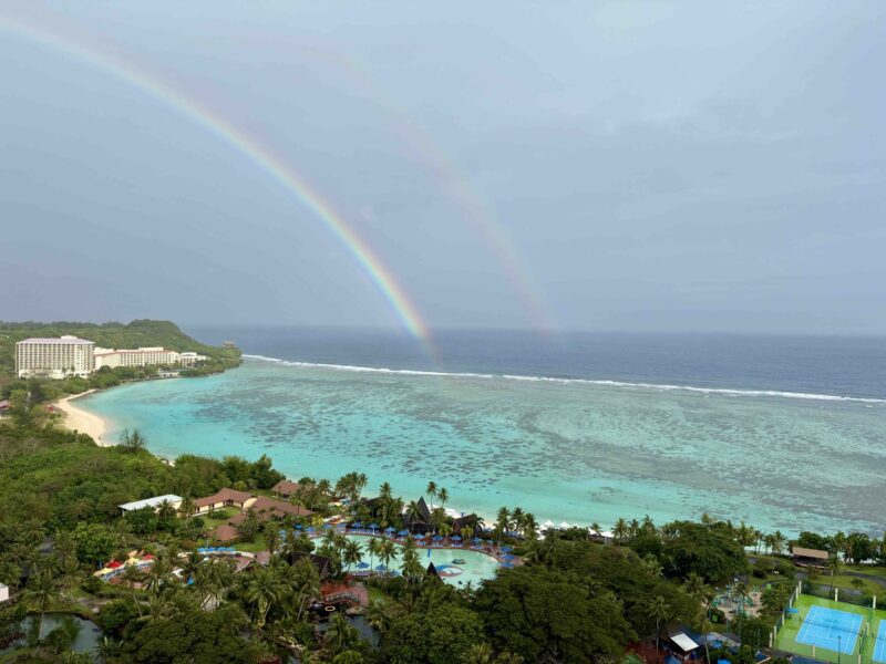 PICグアム　雨上がりに虹が見えたよ